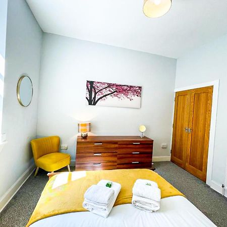 אדינבורו Stunning 2 Bed Apt Nr The Royal Mile & The Castle מראה חיצוני תמונה